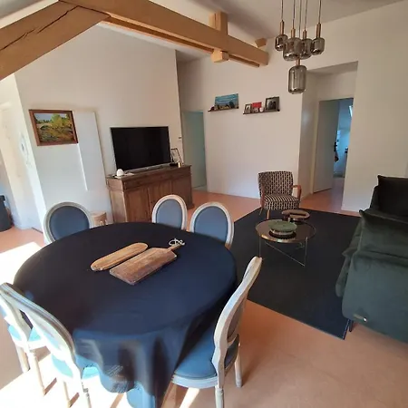 4p Au Centre Du Village Apartment *