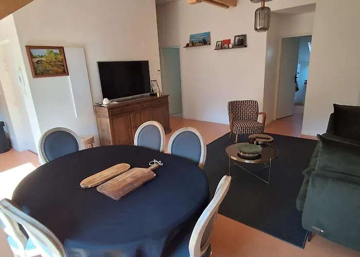 4p Au Centre Du Village Appartement *